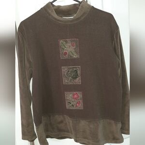 ERIKA Collection Mock Turtlneck Top Size Large